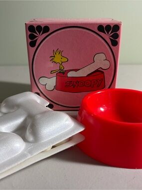 Snoopy Red Dog Bowl - Vintage AVON Peanuts Collectible